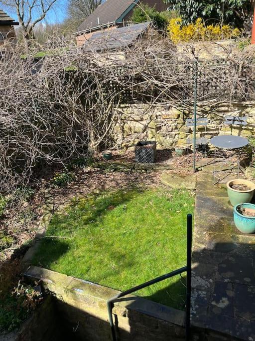 Millstone Cottage Newmillerdam Hill Top Exterior foto